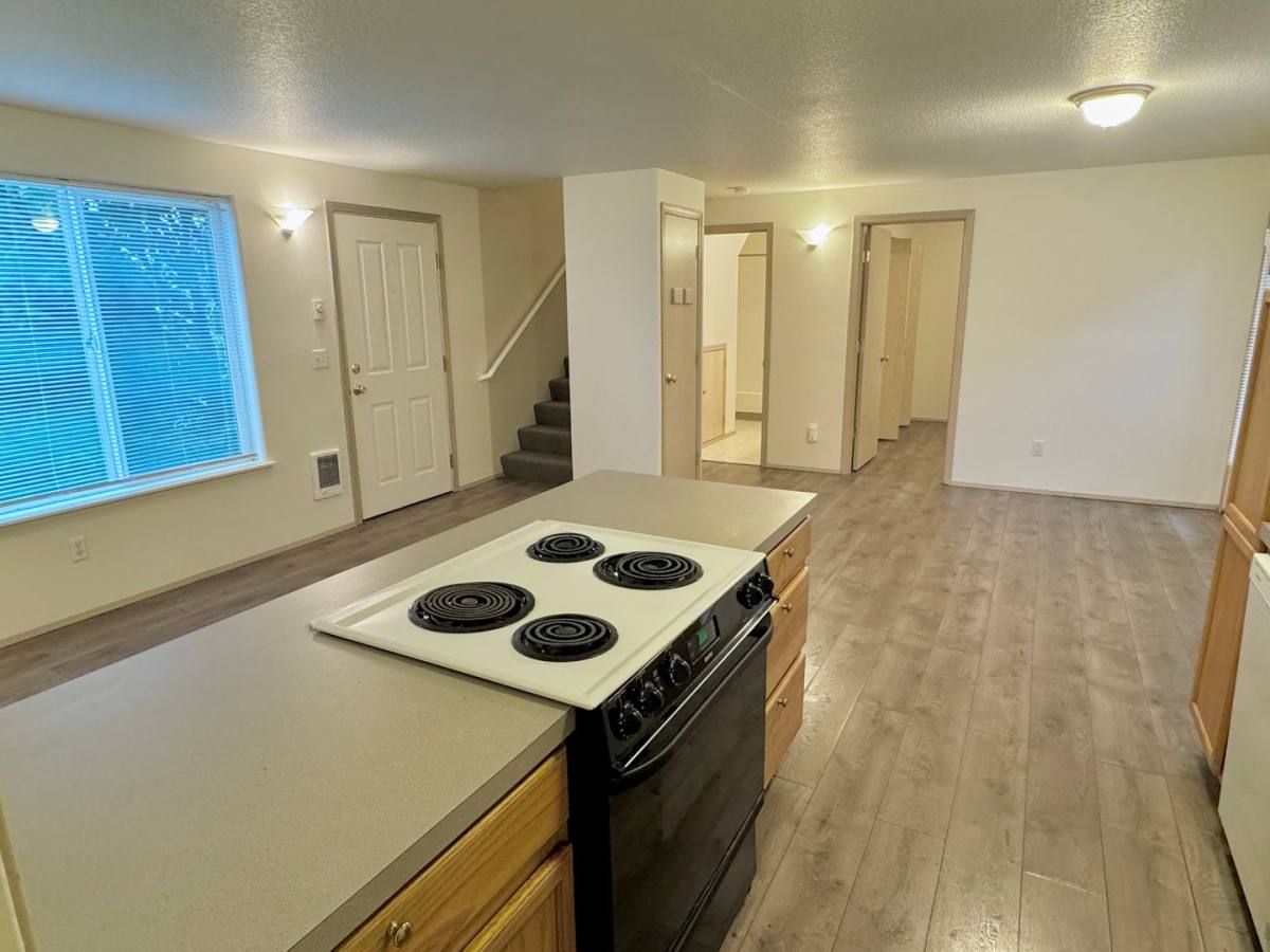 Townhouse for rent at 6935-6937 N Maryland Ave, Portland, OR 97217