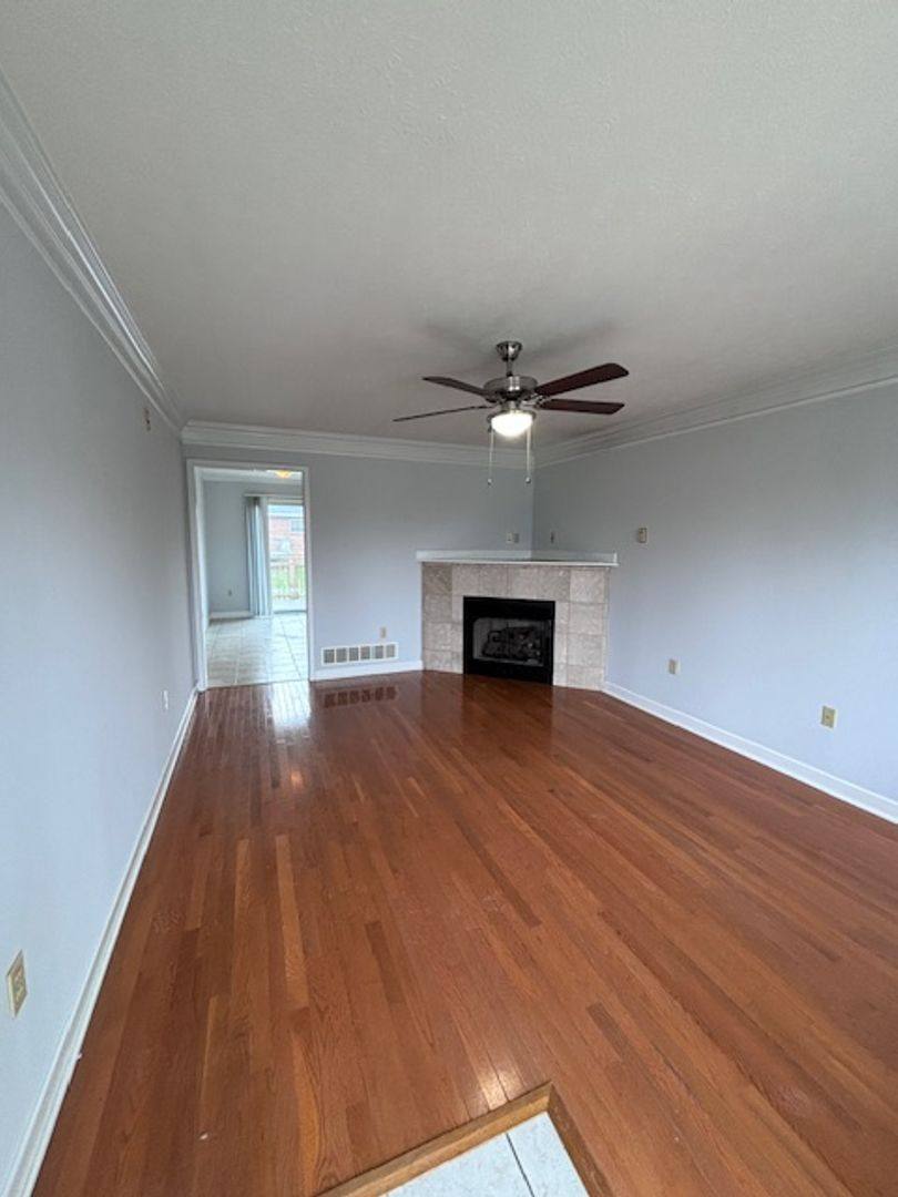 Apartment for rent at 117 Croghan Way, Vine Grove, KY 40175