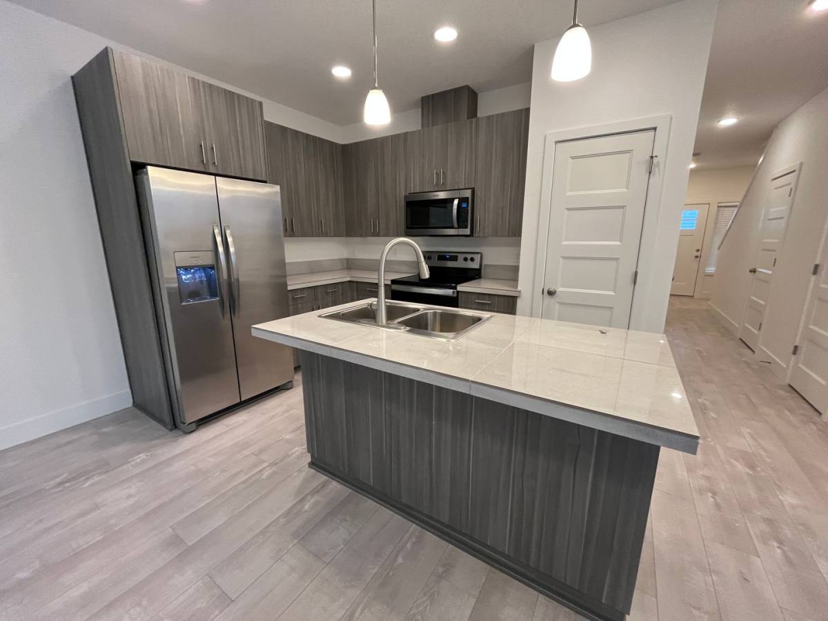 Apartment for rent at 1550 E 3rd St, Newberg, OR 97132