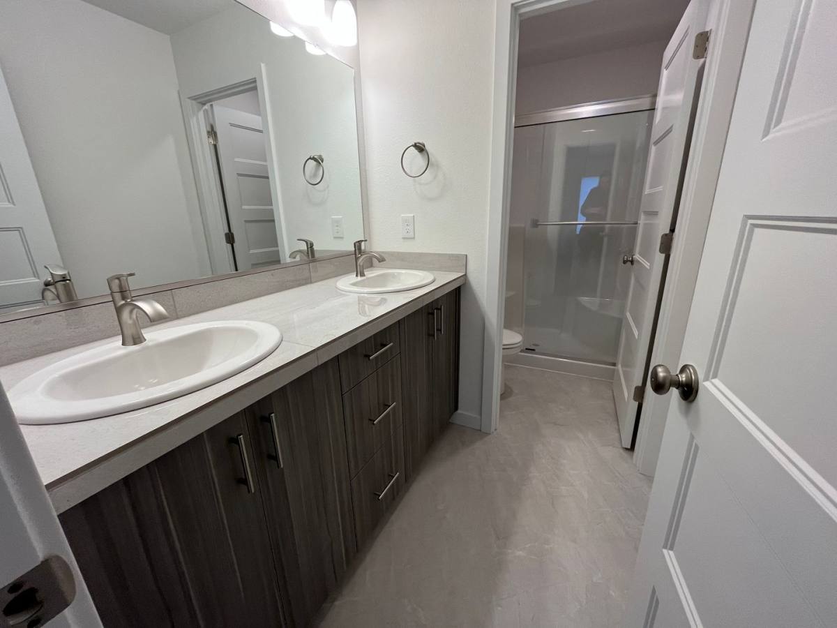 Apartment for rent at 1550 E 3rd St, Newberg, OR 97132