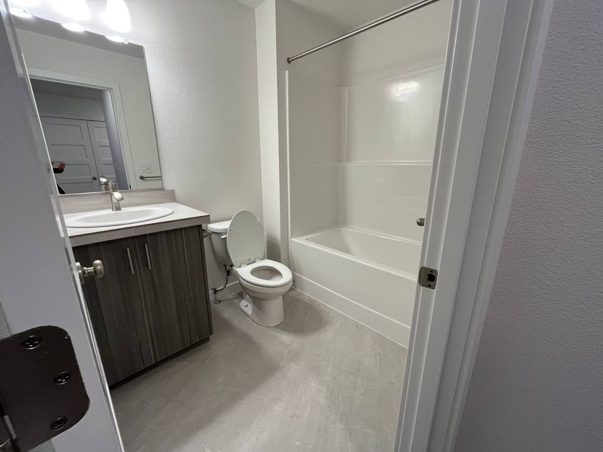 Apartment for rent at 1550 E 3rd St, Newberg, OR 97132