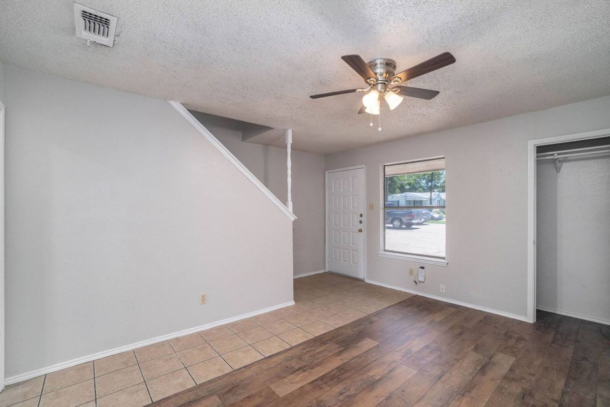 House for rent at 3301 Aurora St #B, Haltom City, TX 76117