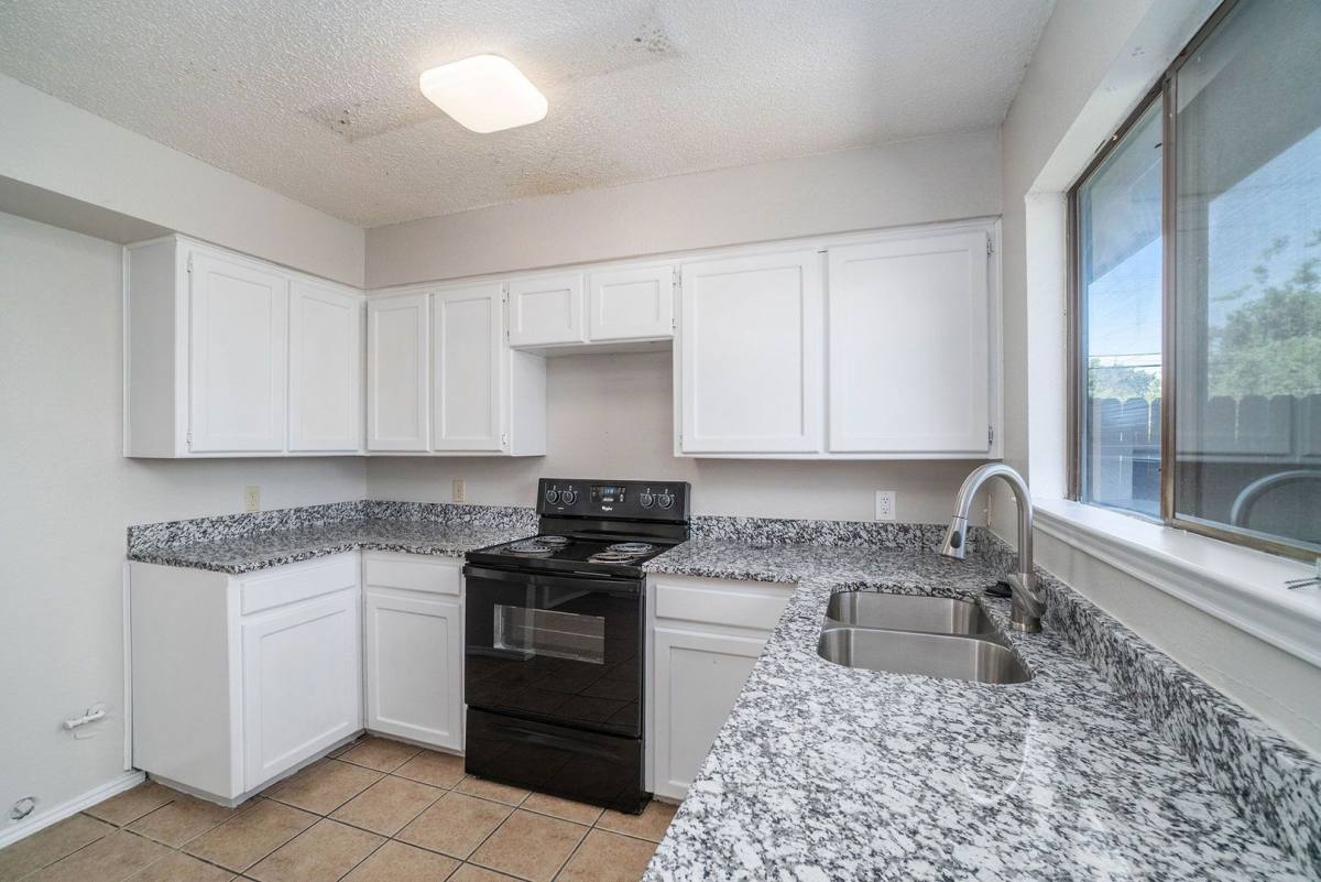House for rent at 3301 Aurora St #B, Haltom City, TX 76117