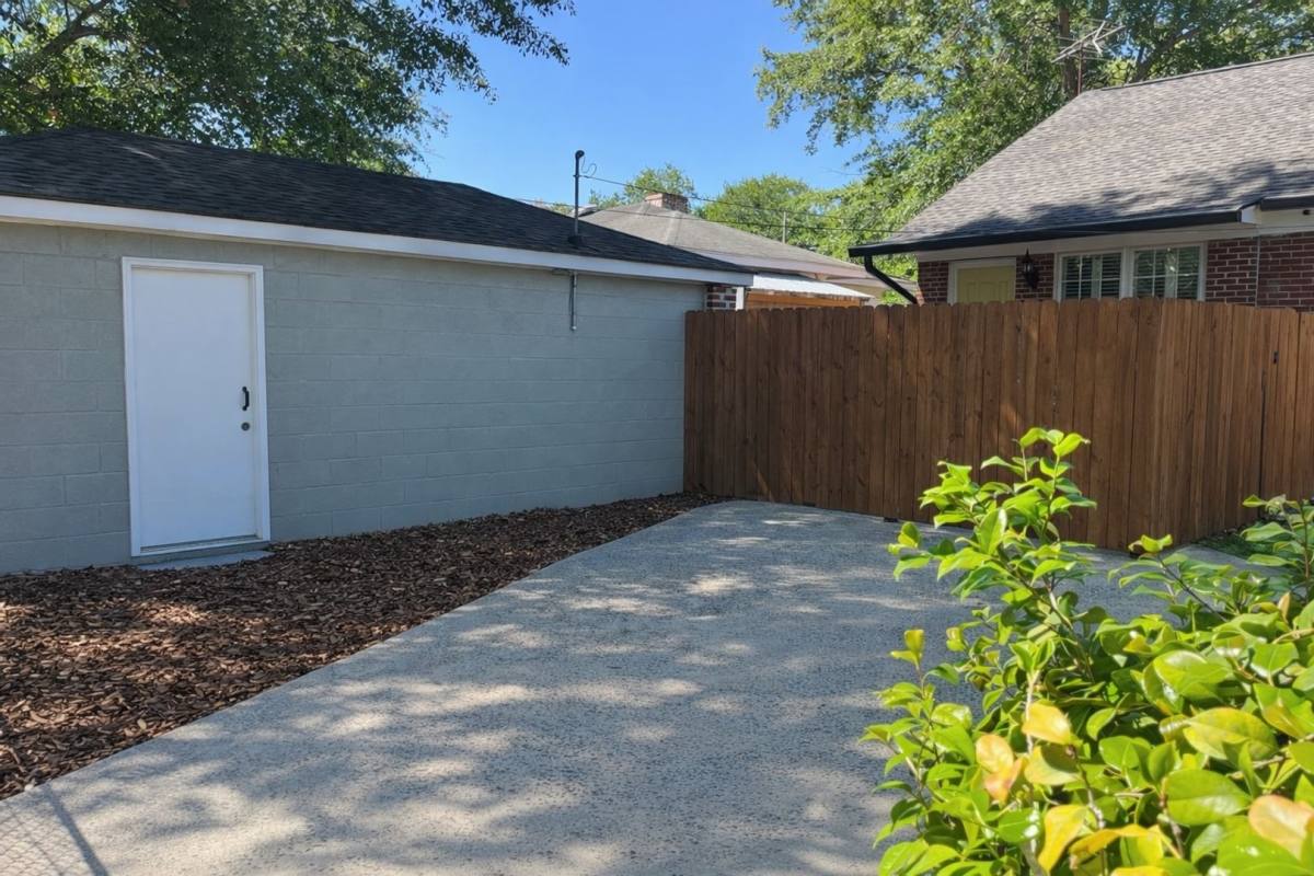 House for rent at 637 Columbus Dr, Savannah, GA 31405
