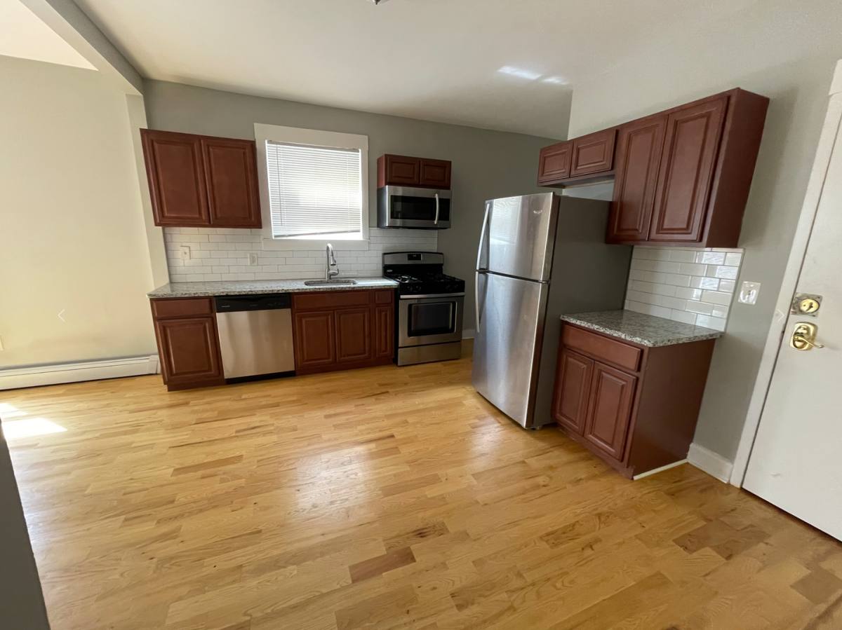 Apartment for rent at 215 English St, New Haven, CT 06513