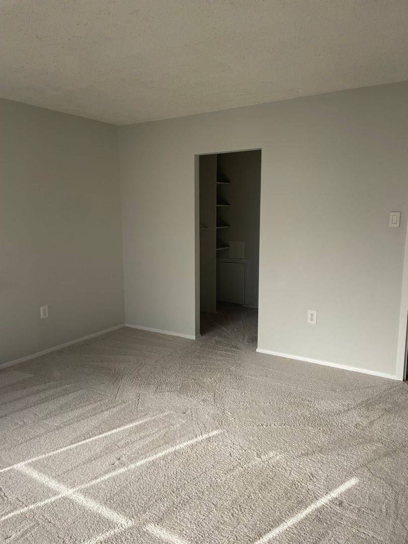 Condo for rent at 1325 18th St NW #612, Washington, DC 20036