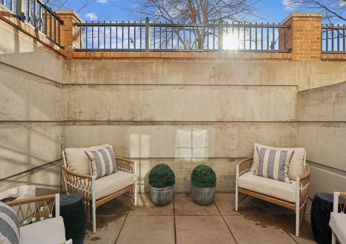 Apartment for rent at 2501 Wisconsin Ave, Washington, DC 20007