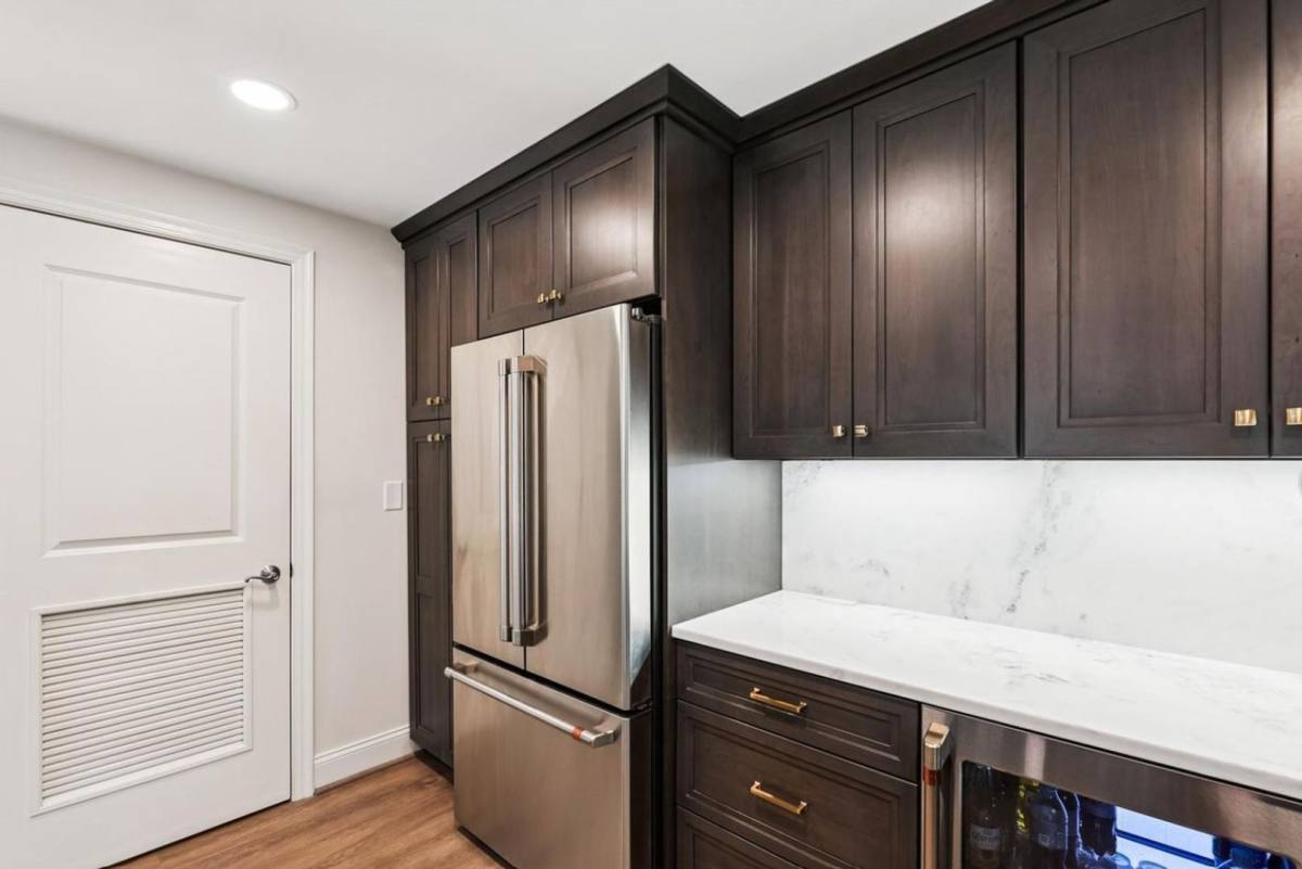 Apartment for rent at 2501 Wisconsin Ave, Washington, DC 20007