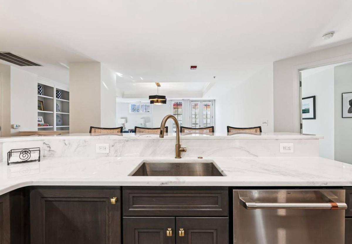 Apartment for rent at 2501 Wisconsin Ave, Washington, DC 20007