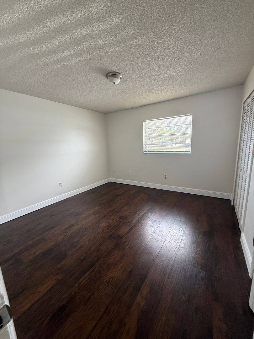 House for rent at 800 Kanner Dr, Fort Pierce, FL 34982