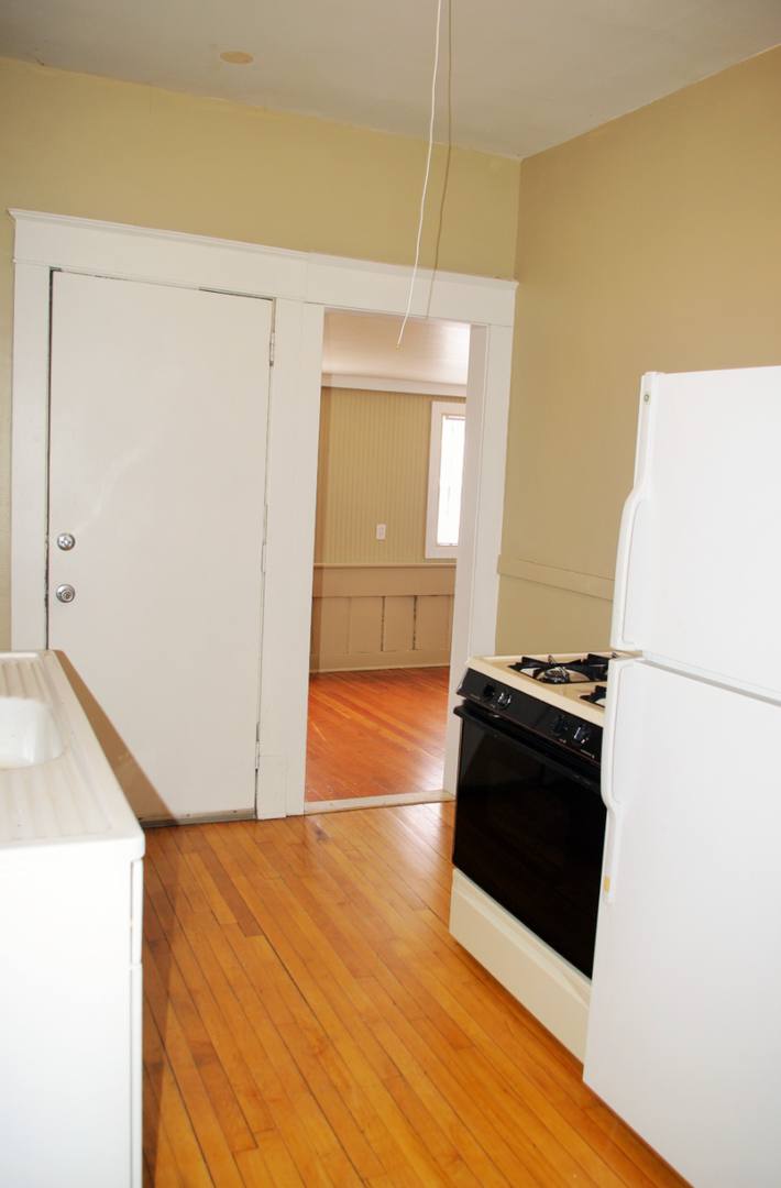 Apartment for rent at 1372 Selby Ave, Saint Paul, MN 55104