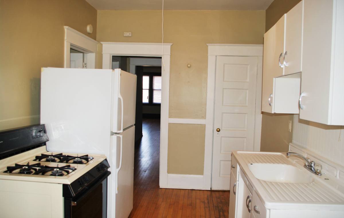 Apartment for rent at 1372 Selby Ave, Saint Paul, MN 55104
