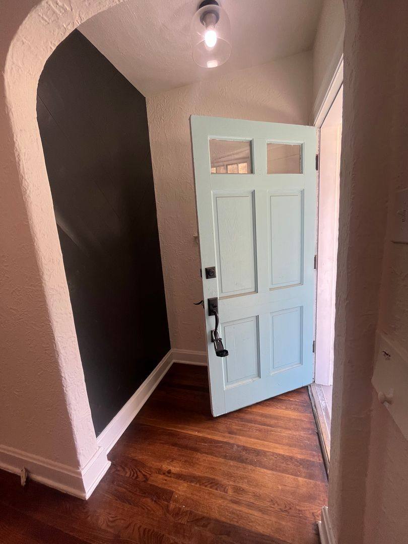 House for rent at 908 Maury St, Memphis, TN 38107