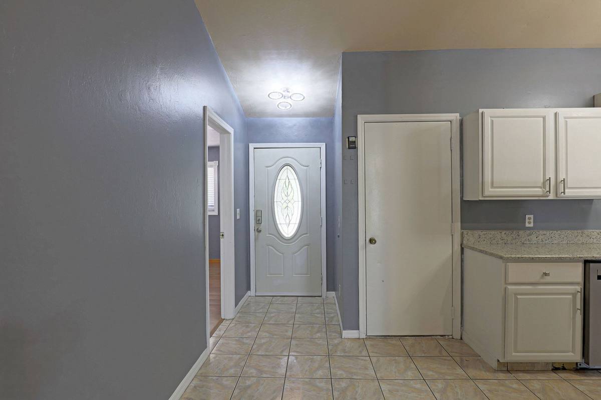 Apartment for rent at 3818 SW 7th Place, Cape Coral, FL 33914