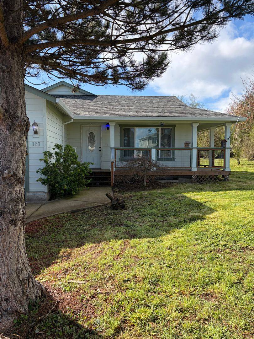 House for rent at 183 E Roosevelt St, Carlton, OR 97111
