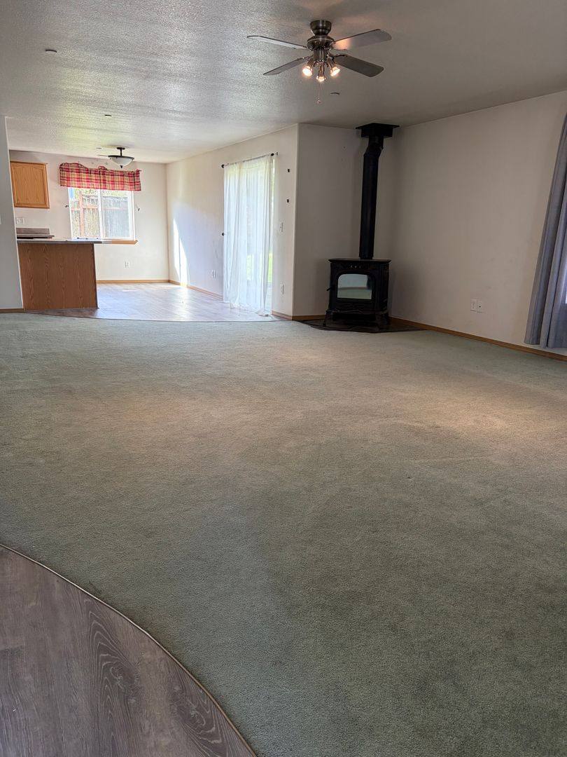 House for rent at 183 E Roosevelt St, Carlton, OR 97111