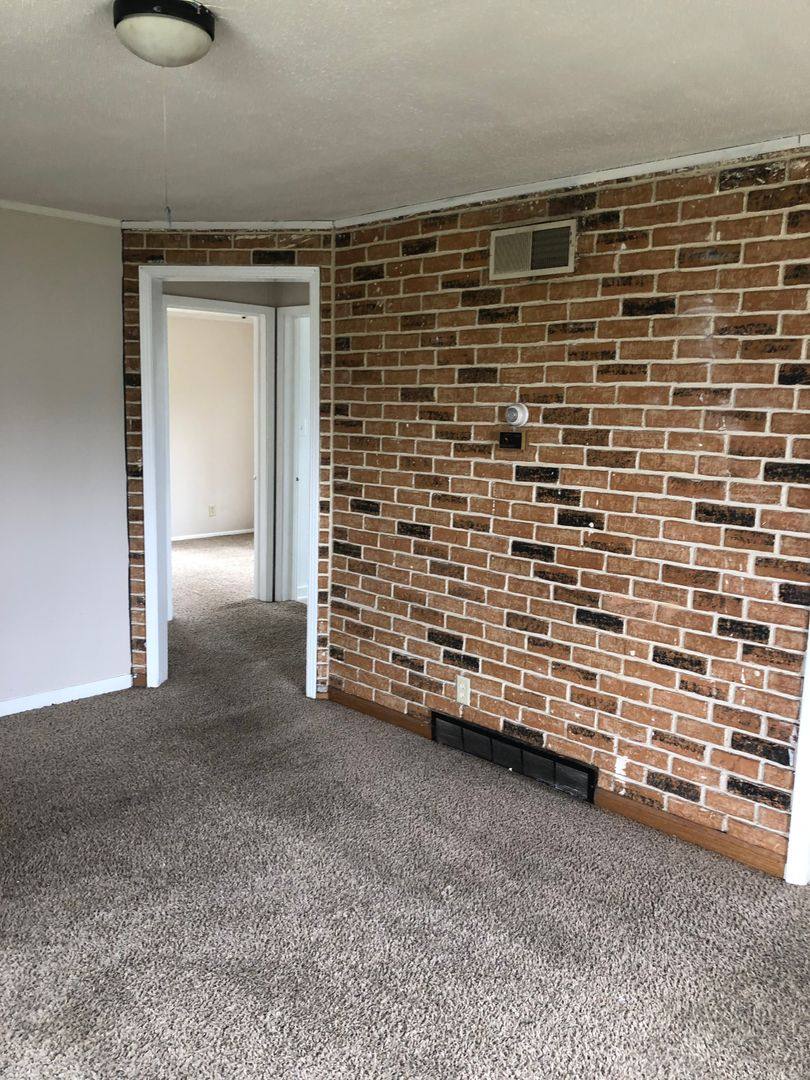 House for rent at 3127 Pennsylvania St, Fort Wayne, IN 46803
