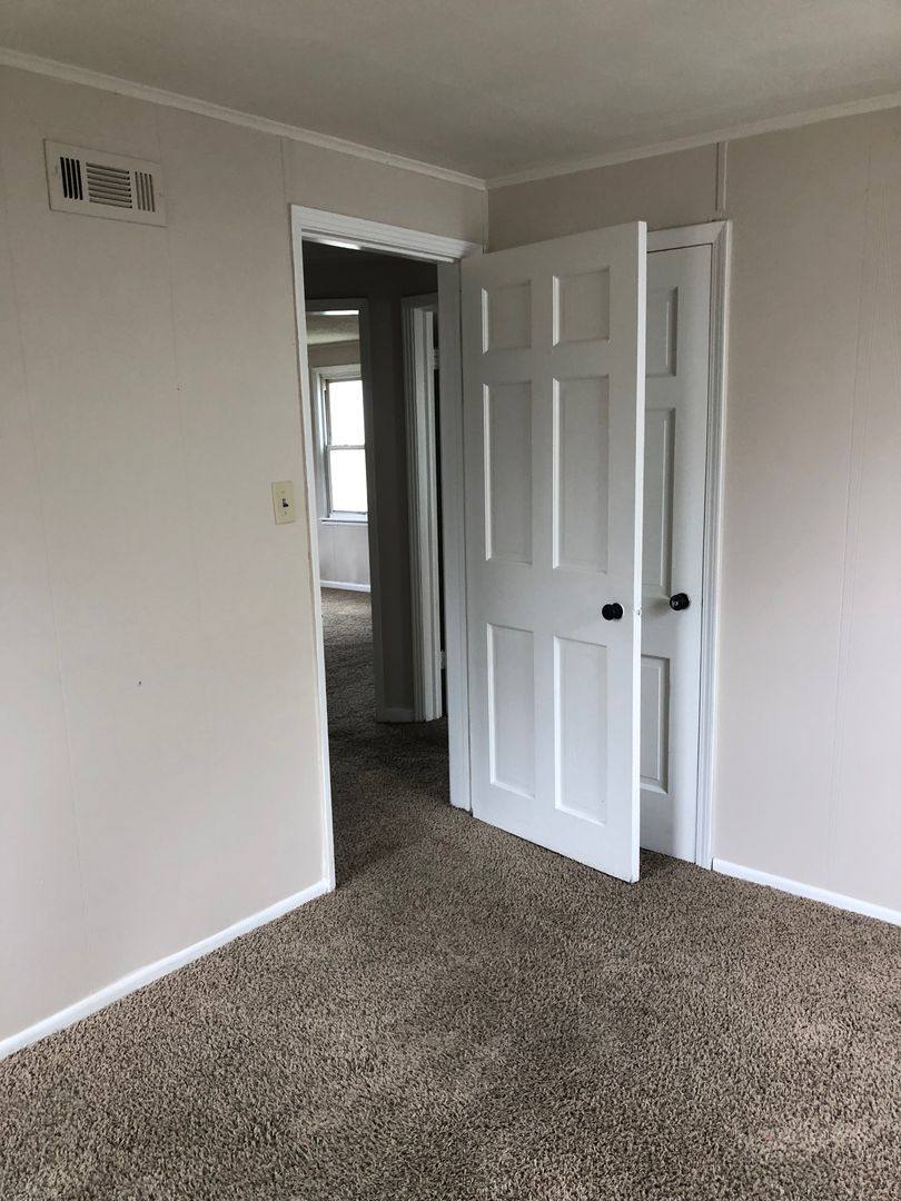 House for rent at 3127 Pennsylvania St, Fort Wayne, IN 46803