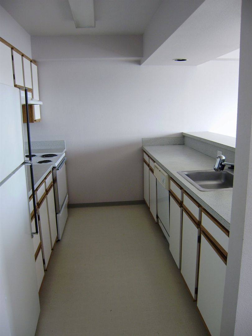 Apartment for rent at 920 NE 63rd St, Seattle, WA 98115
