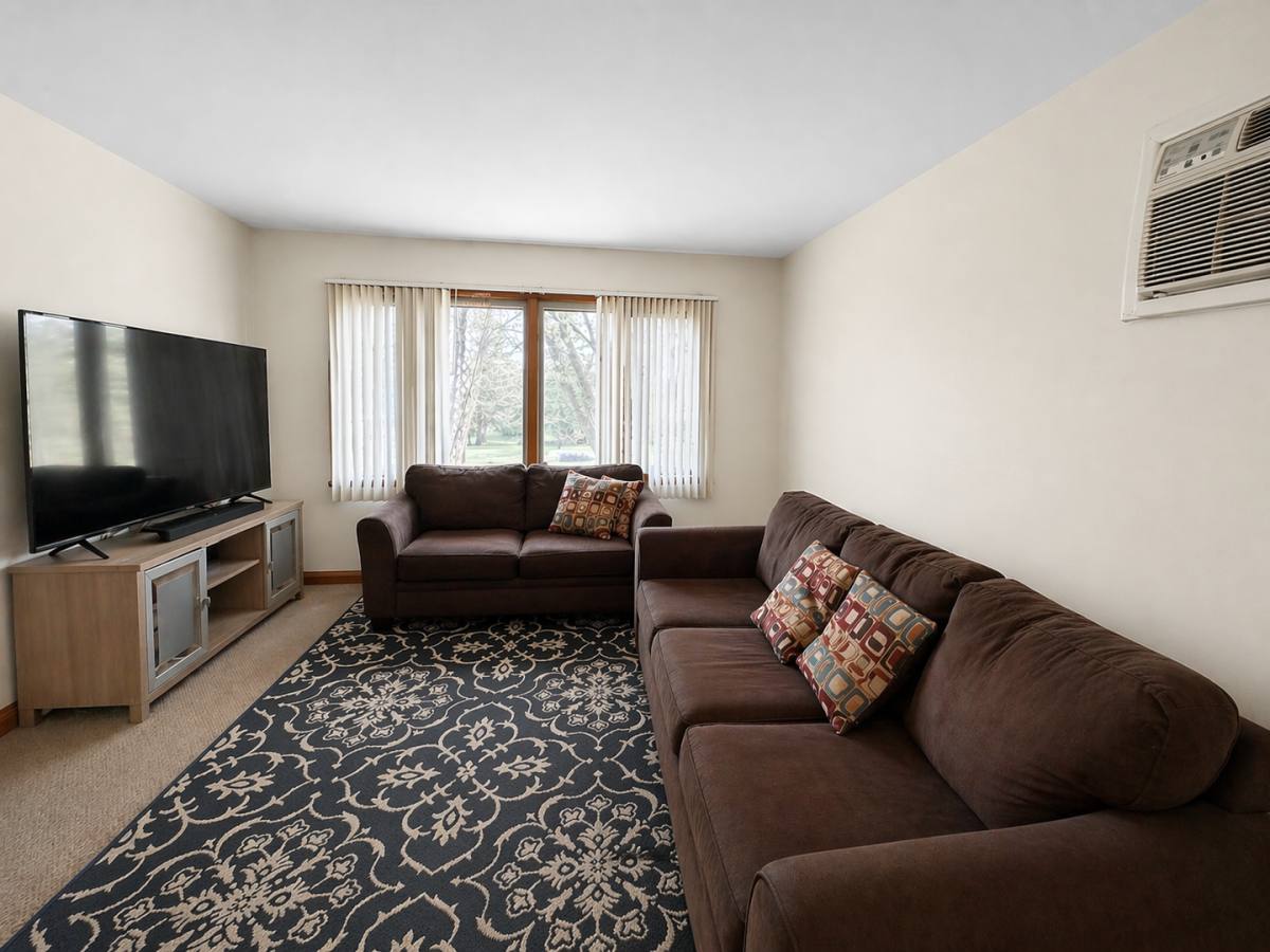 Apartment for rent at 3600 Pennsylvania Ave S, Minneapolis, MN 55426