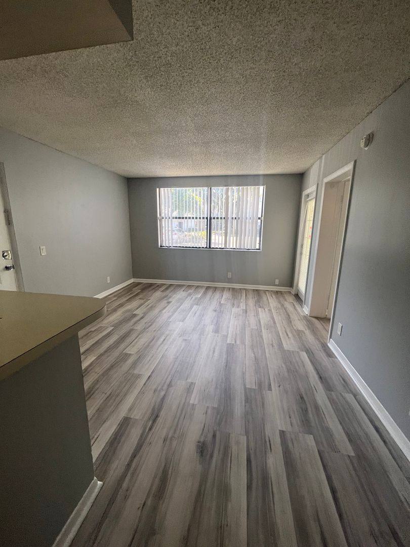 Apartment for rent at 752 Executive Center Dr, West Palm Beach, FL 33401