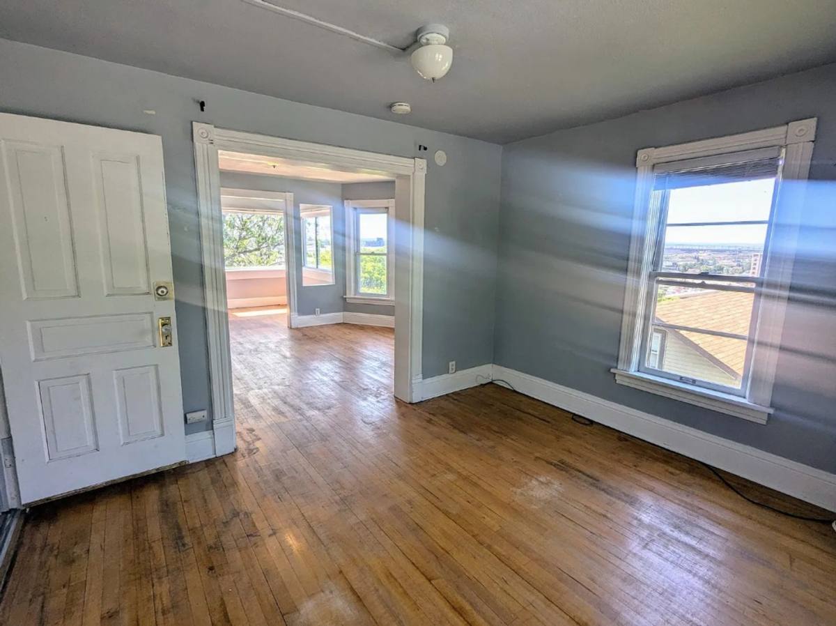 Apartment for rent at 1802 W 3rd St, Duluth, MN 55806