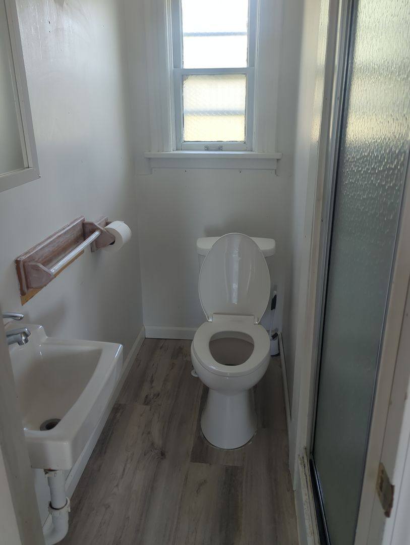Apartment for rent at 1802 W 3rd St, Duluth, MN 55806