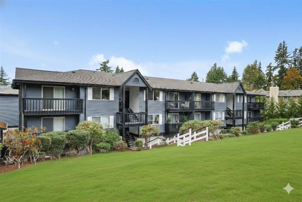 Apartment for rent at 18534 52nd Ave W, Lynnwood, WA 98037