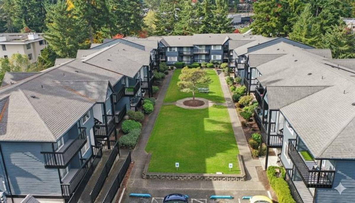 Apartment for rent at 18534 52nd Ave W, Lynnwood, WA 98037