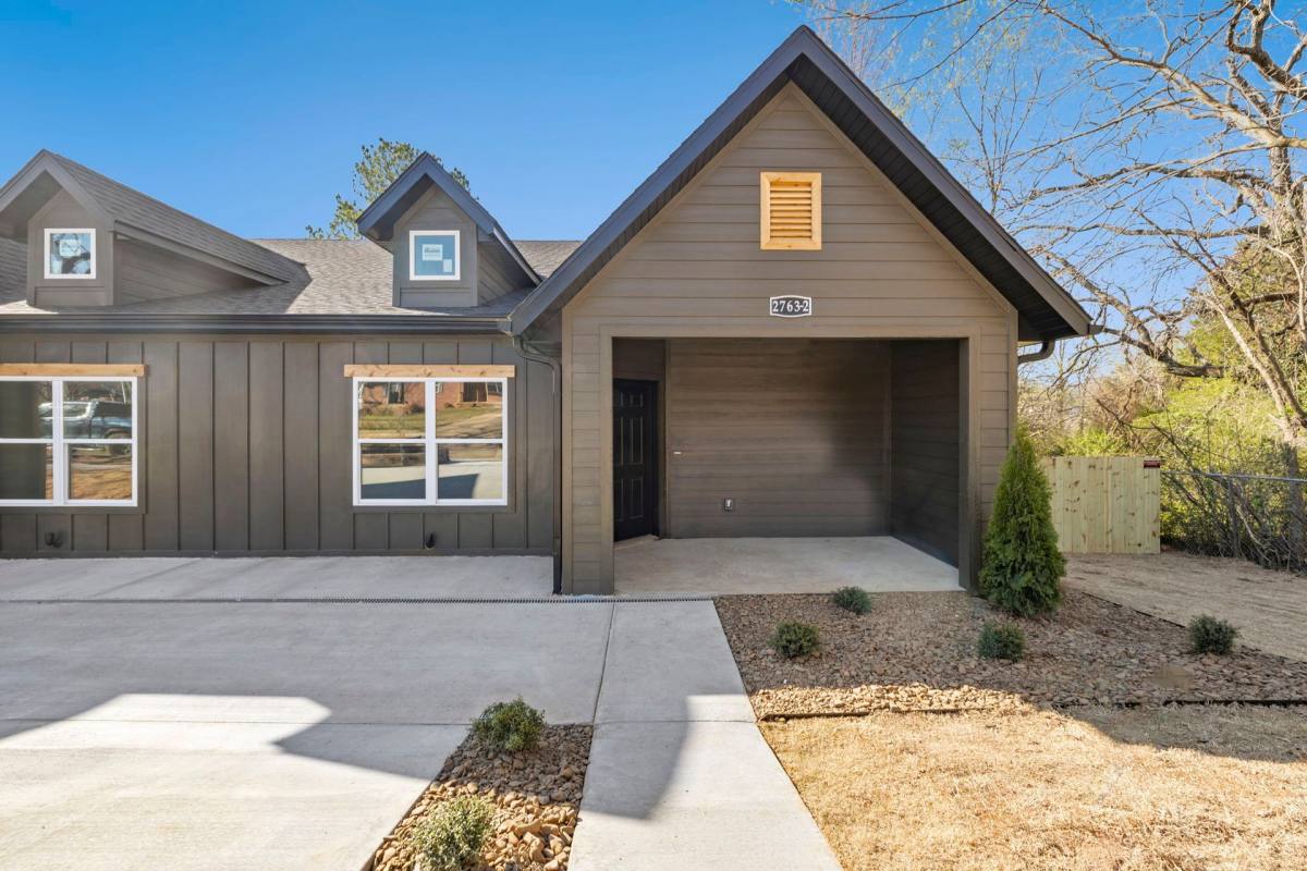 Townhouse for rent at 2763 W Rutledge Lane #2, Fayetteville, AR 72704