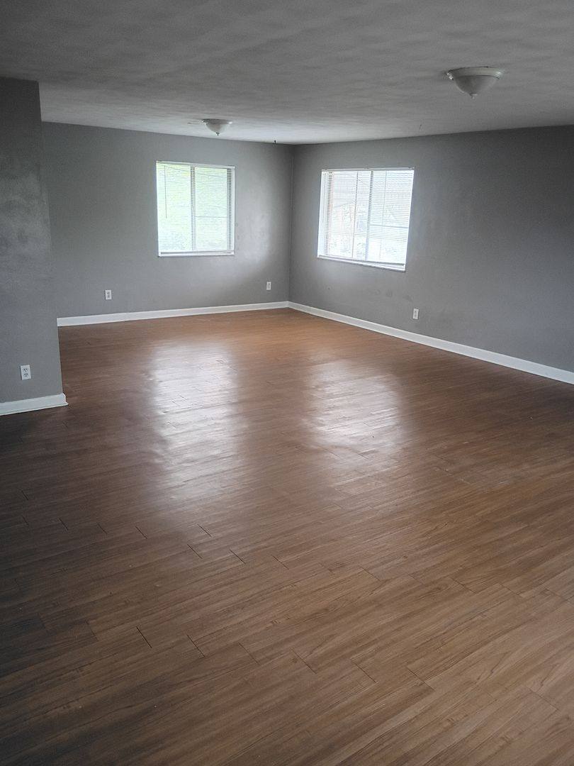 Apartment for rent at 1354-1356 Ohmer St, Dayton, OH 45410