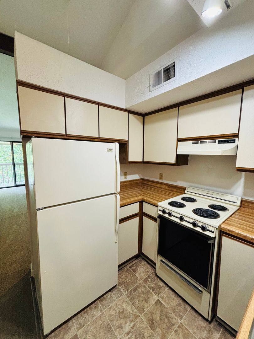 Condo for rent at 1400H University City Blvd, Blacksburg, VA 24060
