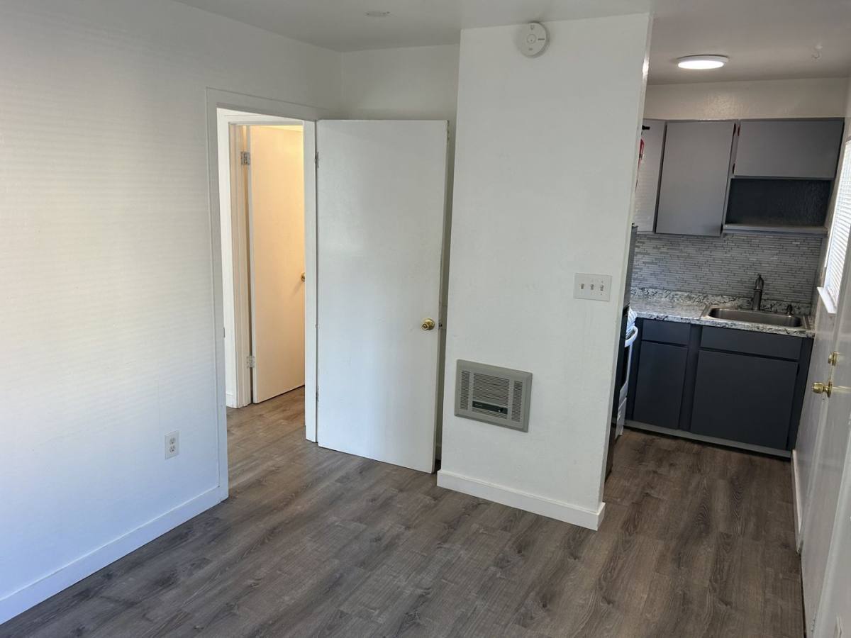 Apartment for rent at 218 Mississippi St, Vallejo, CA 94590