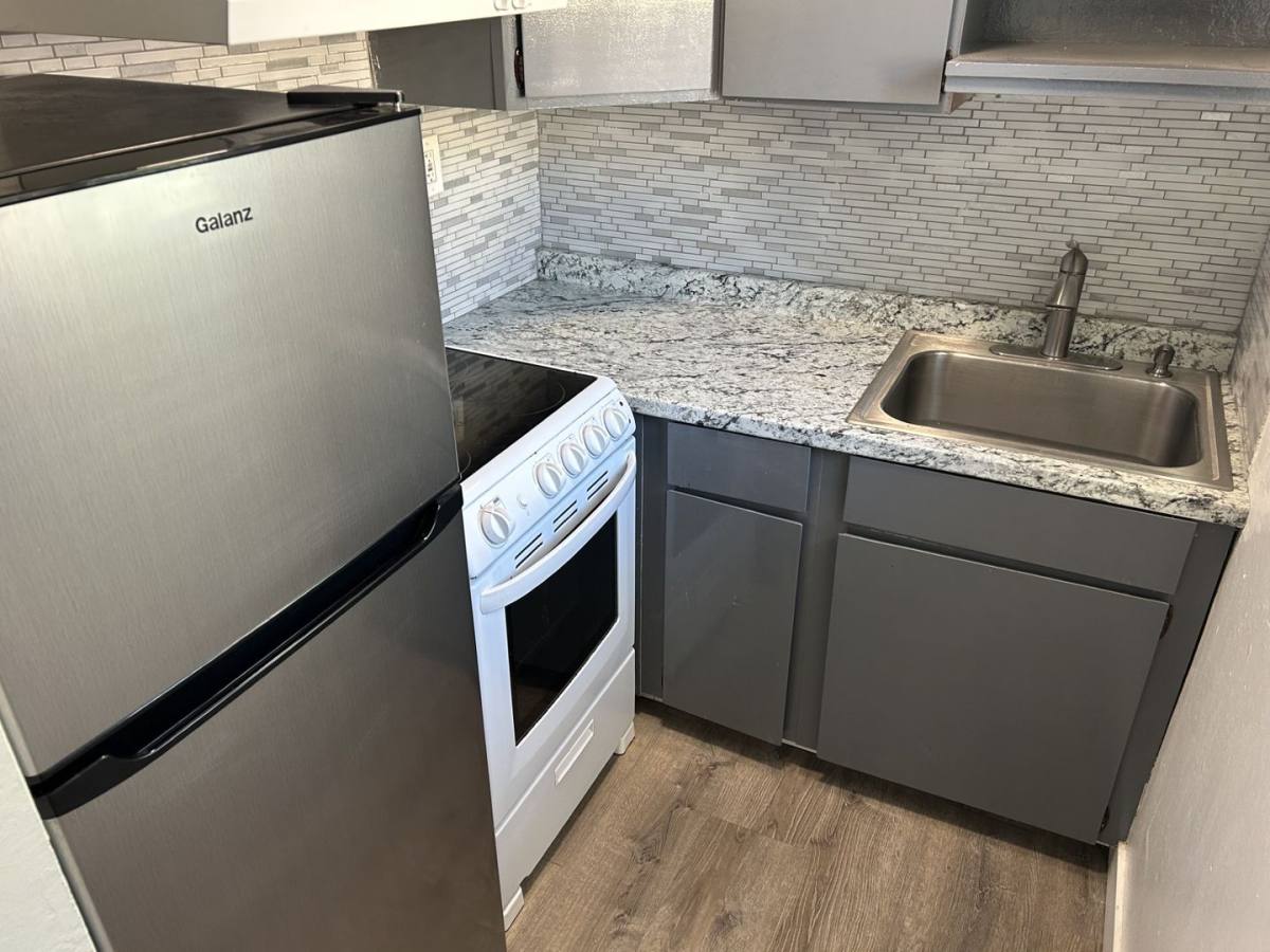 Apartment for rent at 218 Mississippi St, Vallejo, CA 94590