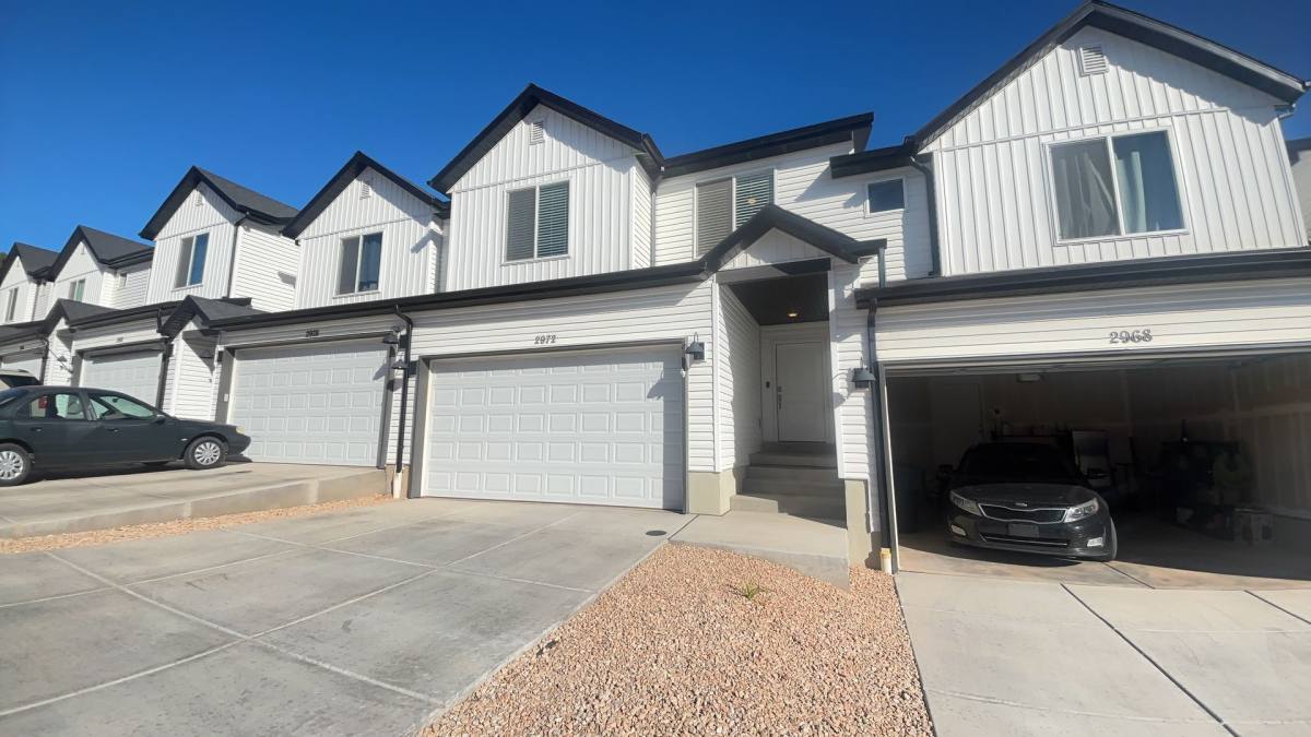 Townhouse for rent at 2972 W Ezra Dr, Cedar City, UT 84720