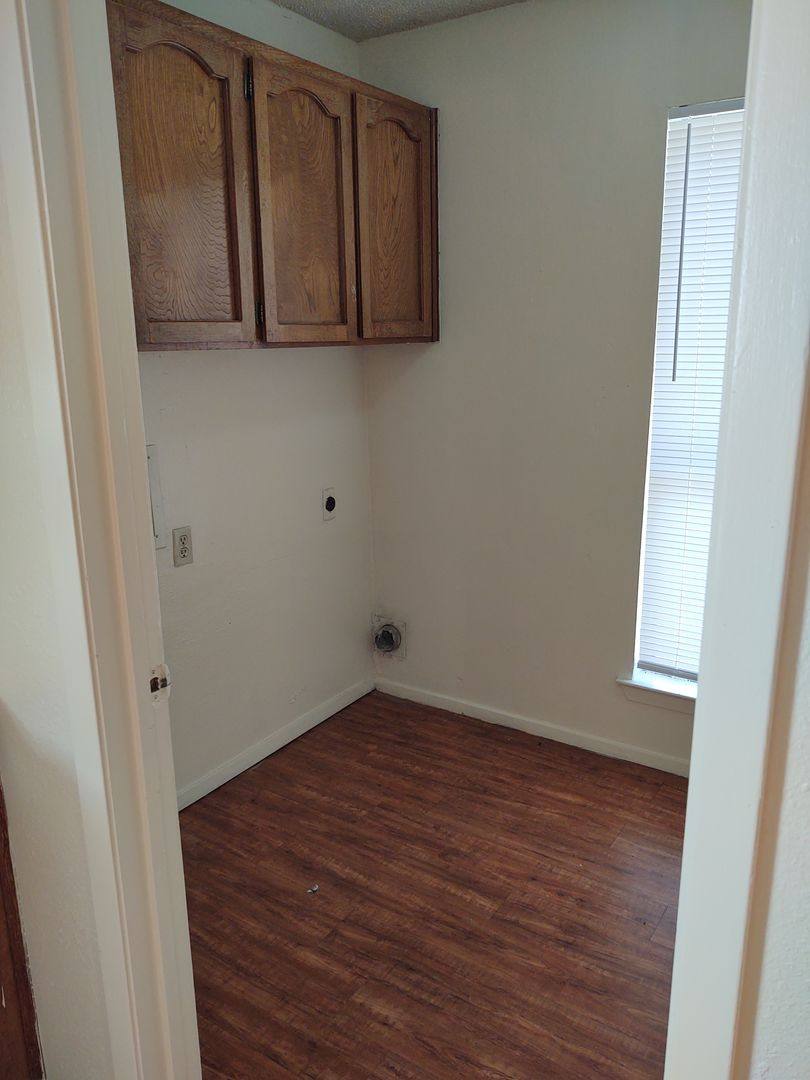 Apartment for rent at 240 & 242 Craddock St, San Marcos, TX 78666