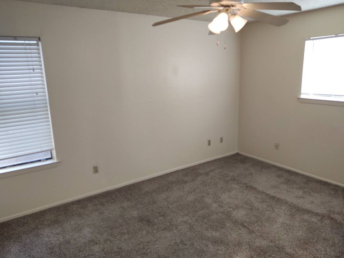 Apartment for rent at 240 & 242 Craddock St, San Marcos, TX 78666