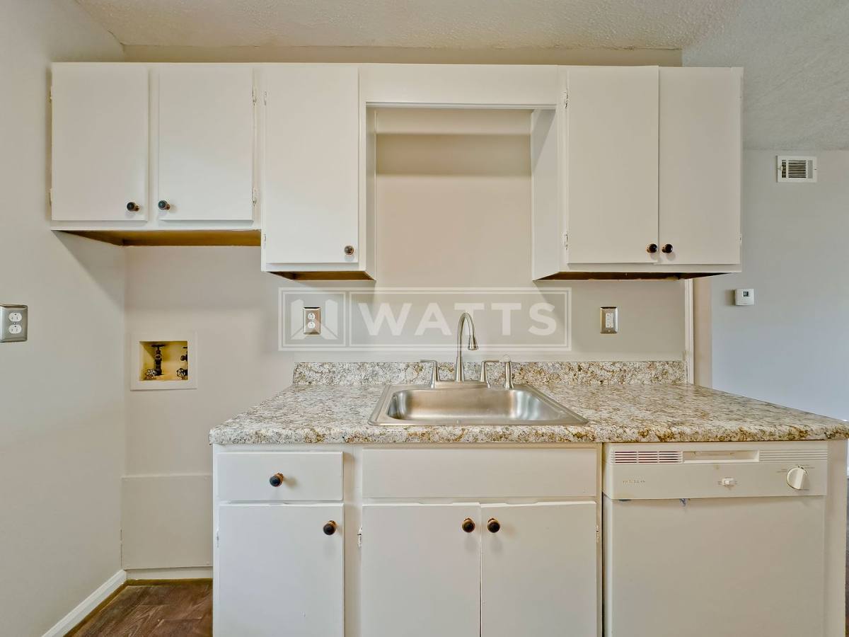 Apartment for rent at 1413 14th St S, Birmingham, AL 35205