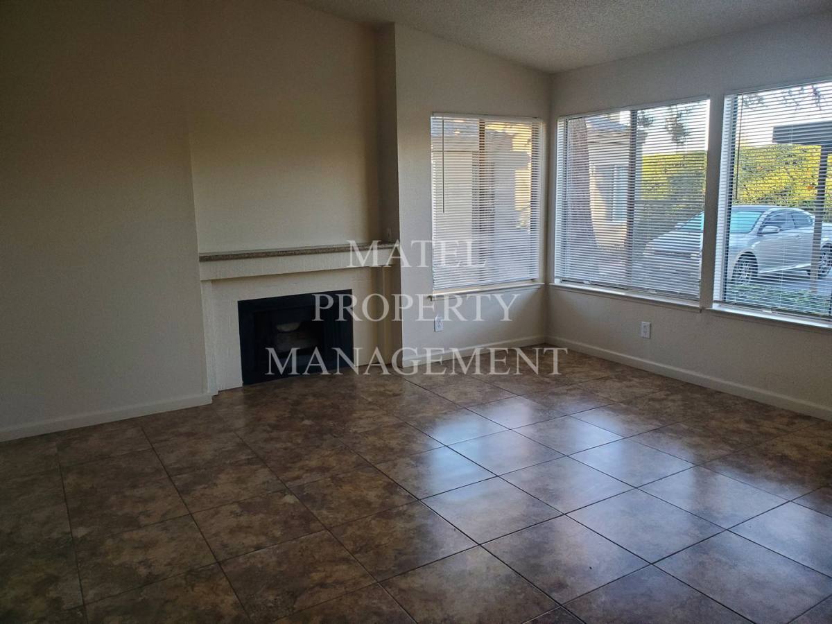 Apartment for rent at 1313 Floyd Ave, Modesto, CA 95355