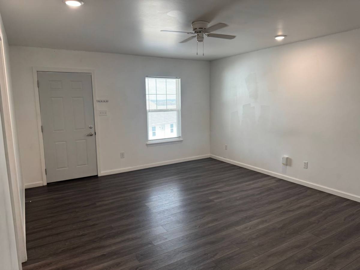 Apartment for rent at 4826 Red Rooster Rd, Farmington, MO 63640