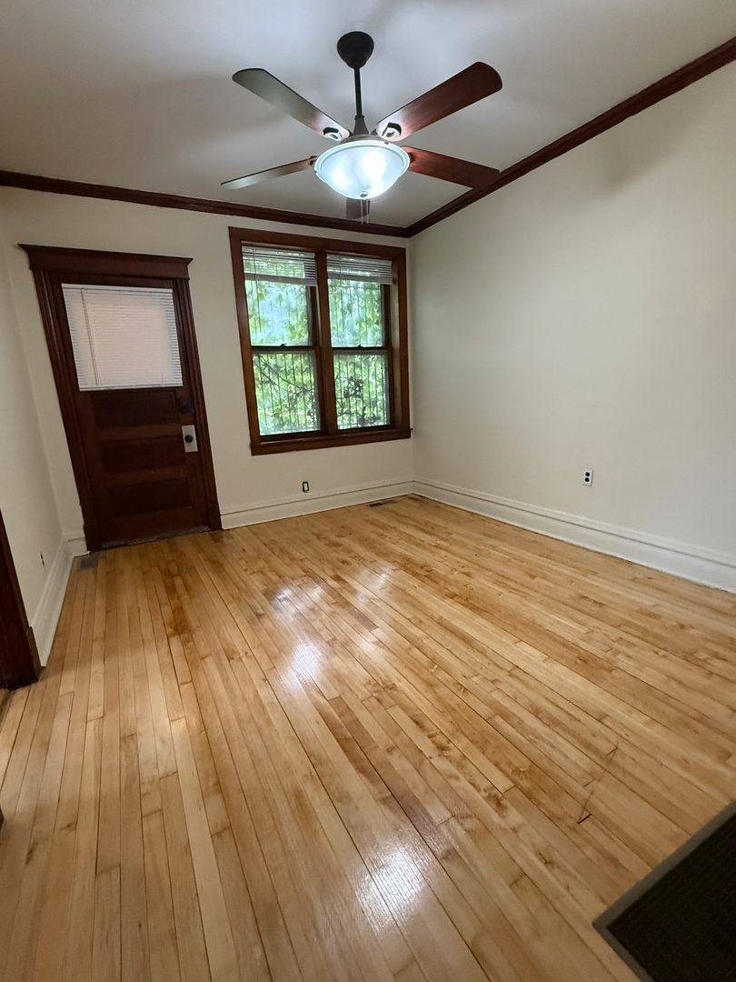 Apartment for rent at 837 W 33rd Place Not St, Chicago, IL 60608
