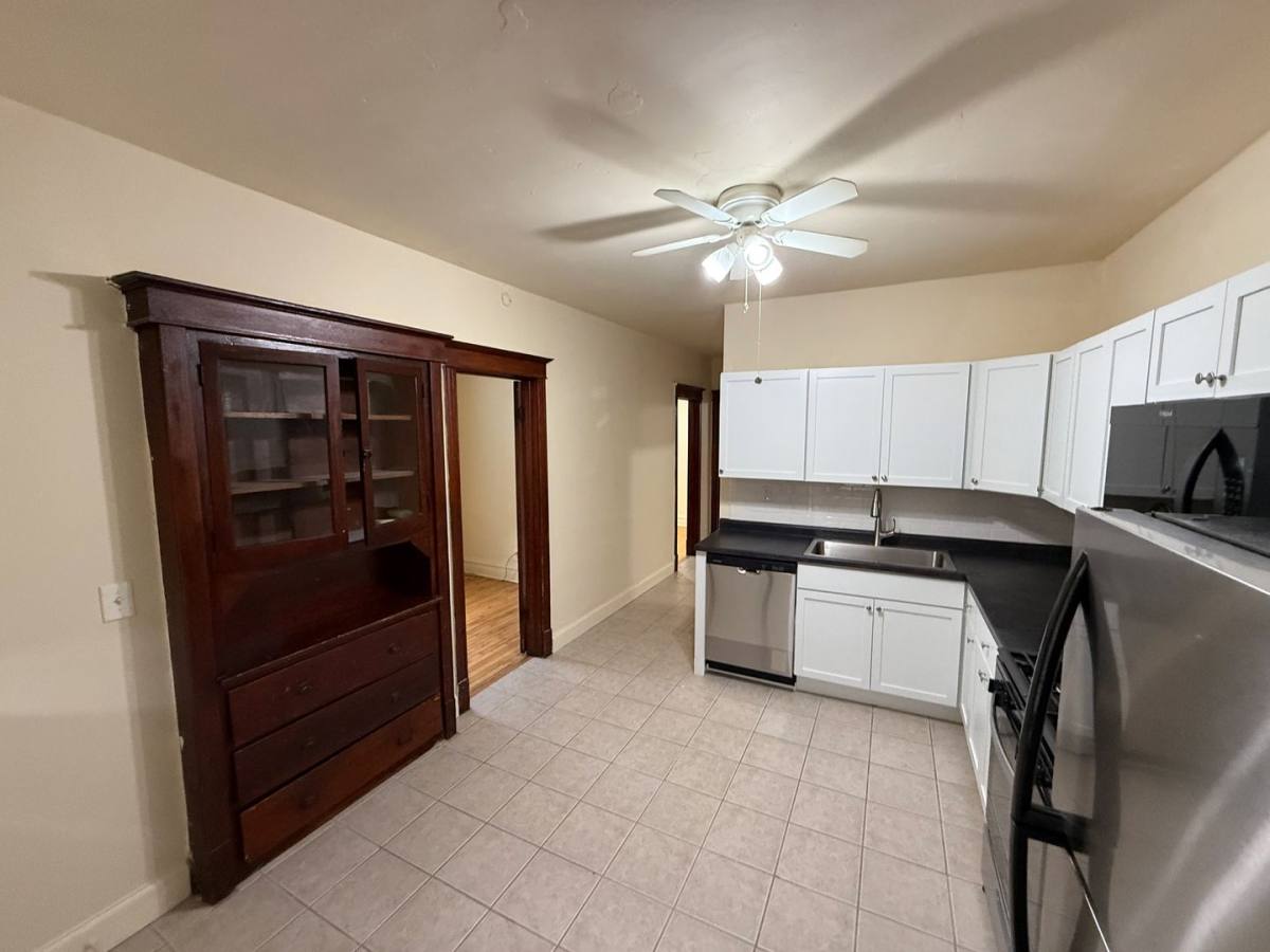 Apartment for rent at 837 W 33rd Place Not St, Chicago, IL 60608