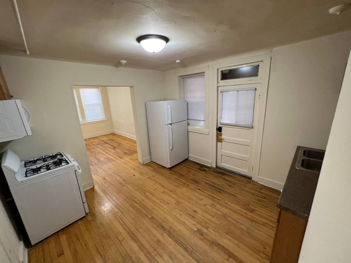 Apartment for rent at 837 W 33rd Place Not St, Chicago, IL 60608
