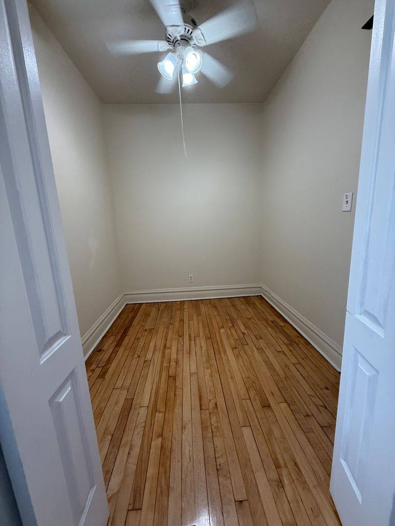 Apartment for rent at 837 W 33rd Place Not St, Chicago, IL 60608