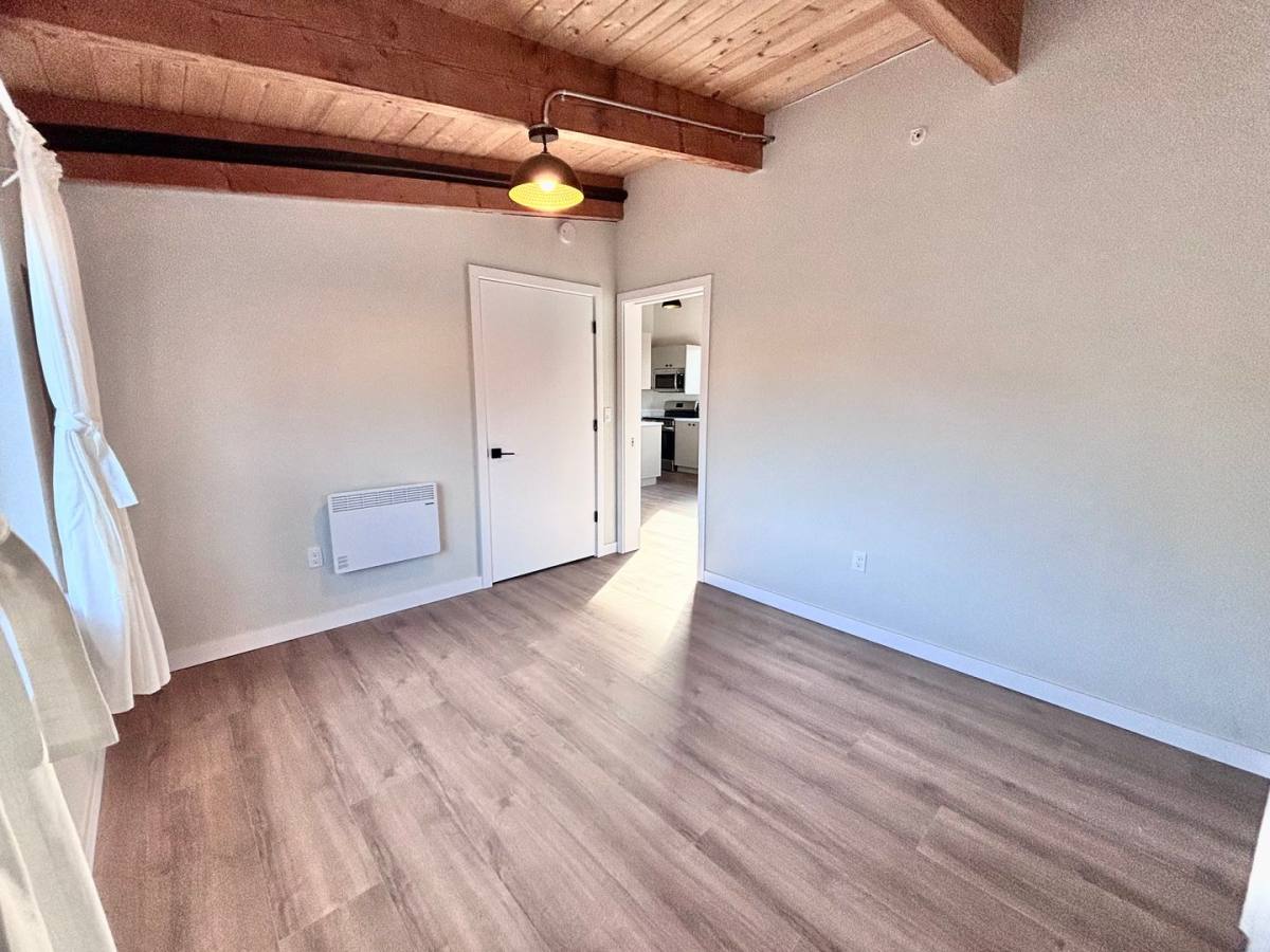 Apartment for rent at 1460 SE 51st Ave, Portland, OR 97215