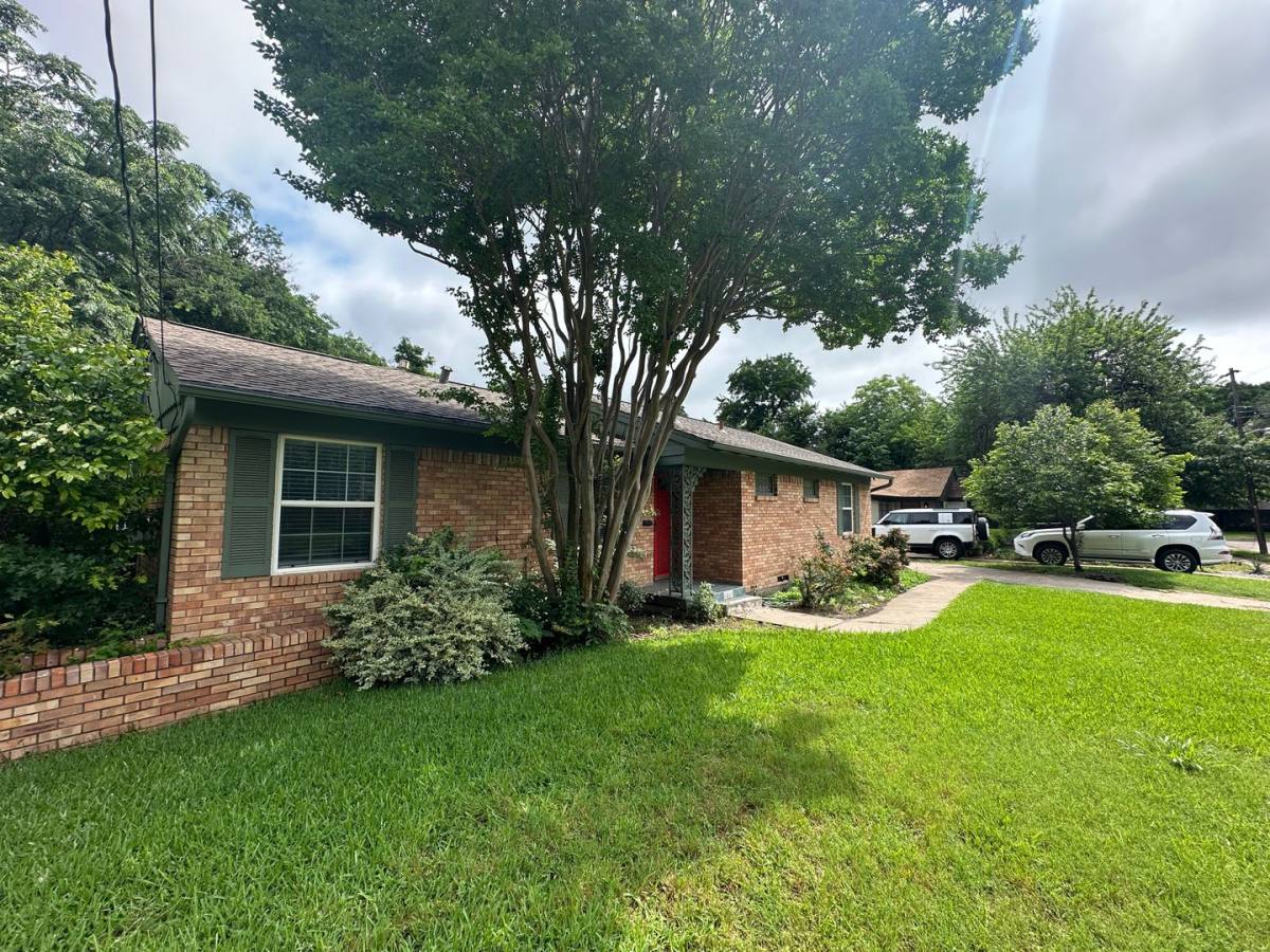 House for rent at 6461 Danbury Lane, Dallas, TX 75214