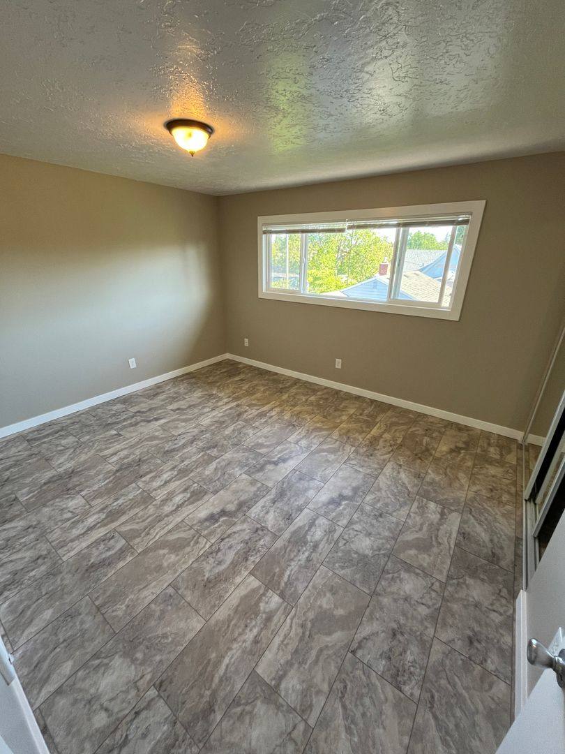 Apartment for rent at 502 NE 78th Ave, Portland, OR 97213