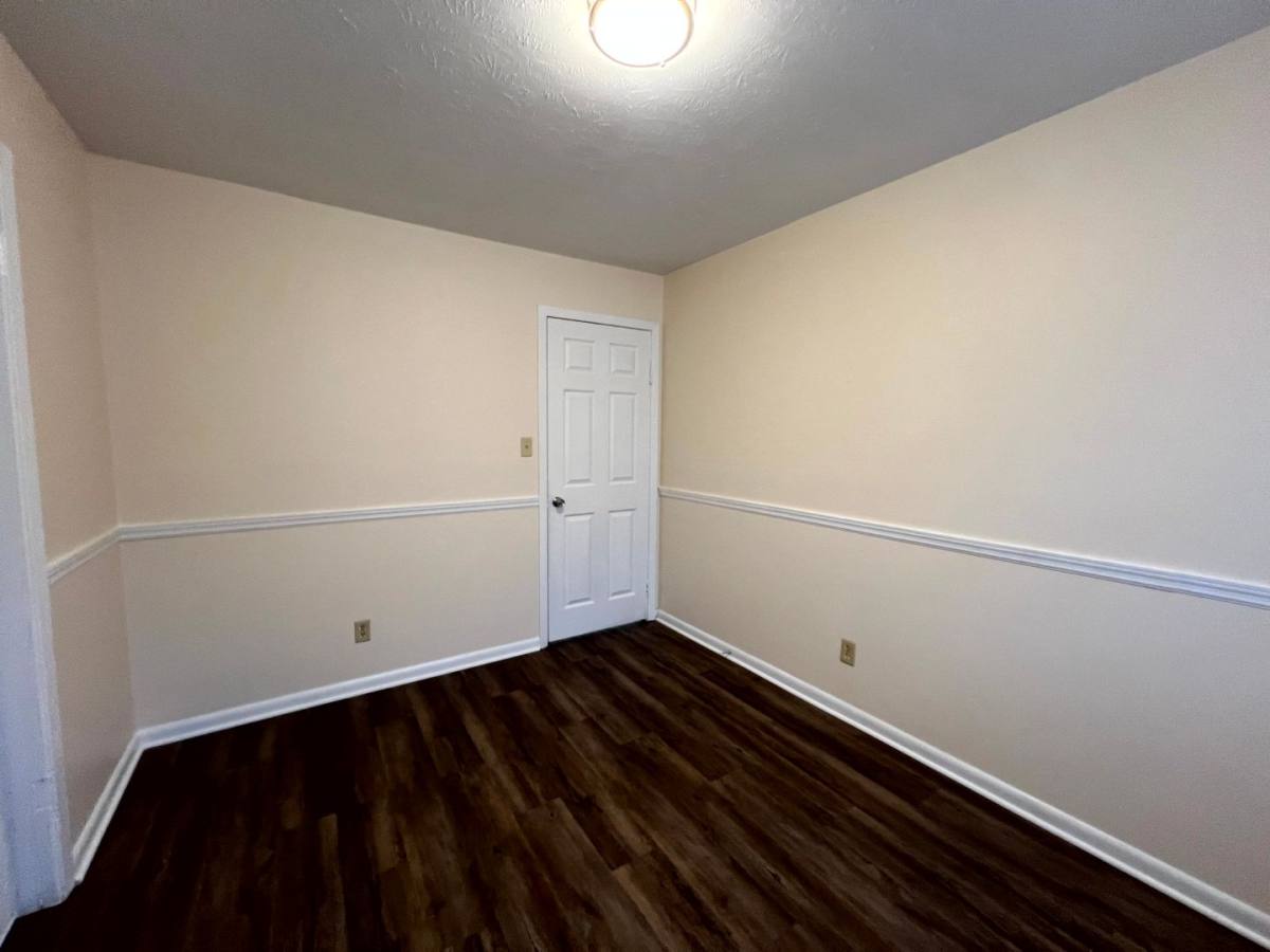 House for rent at 944 Lark Dr, Fayetteville, NC 28314