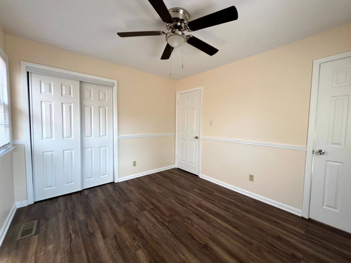 House for rent at 944 Lark Dr, Fayetteville, NC 28314