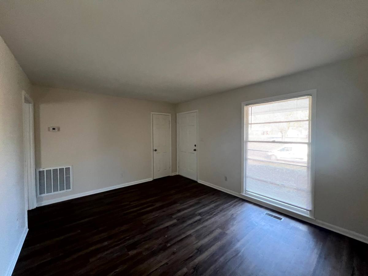 House for rent at 944 Lark Dr, Fayetteville, NC 28314